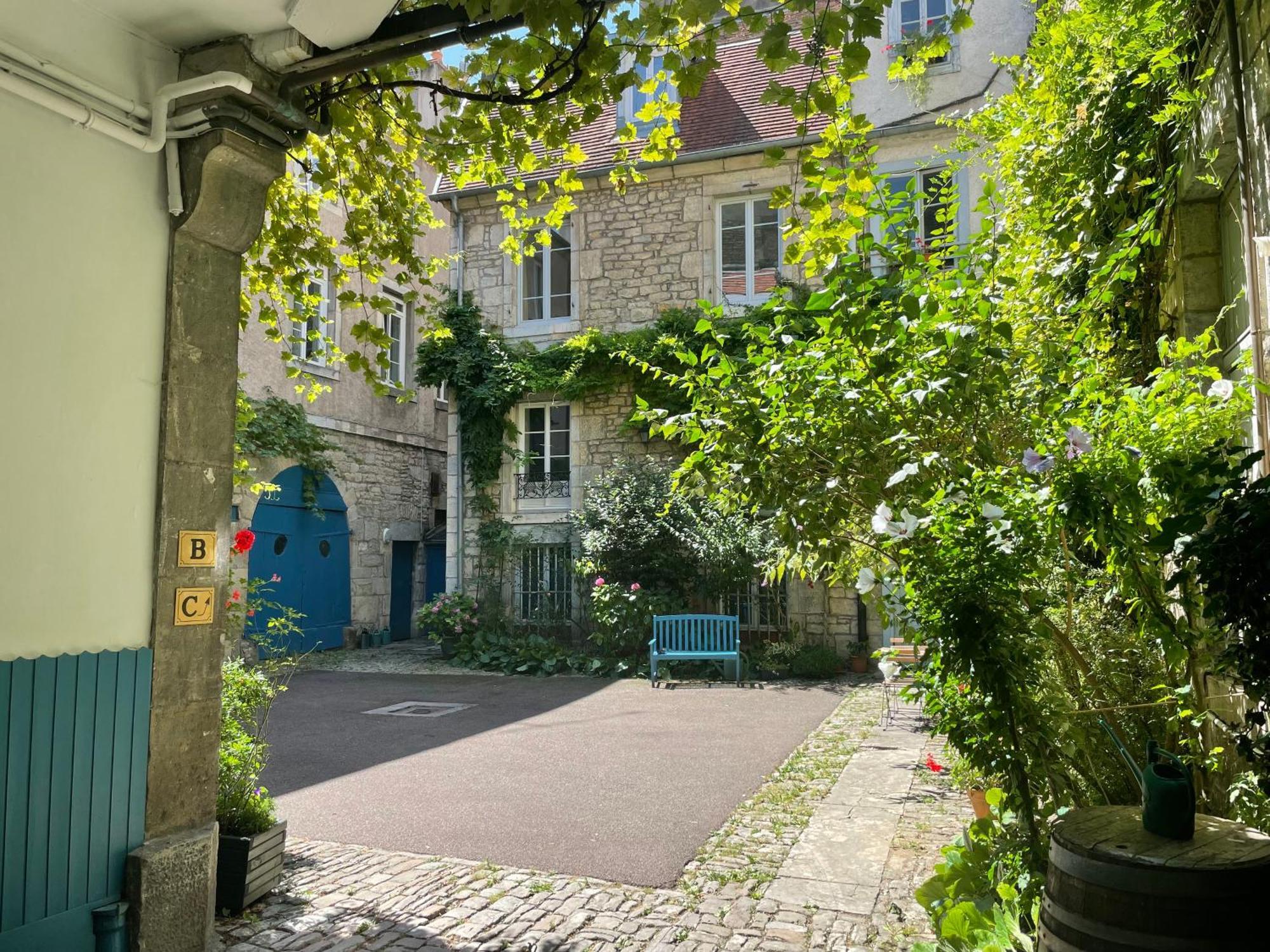 Besancon: Charmant Duplex Au Pied De La Citadelle Екстер'єр фото
